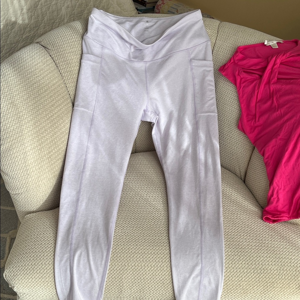 Apana Light Purple Leggings